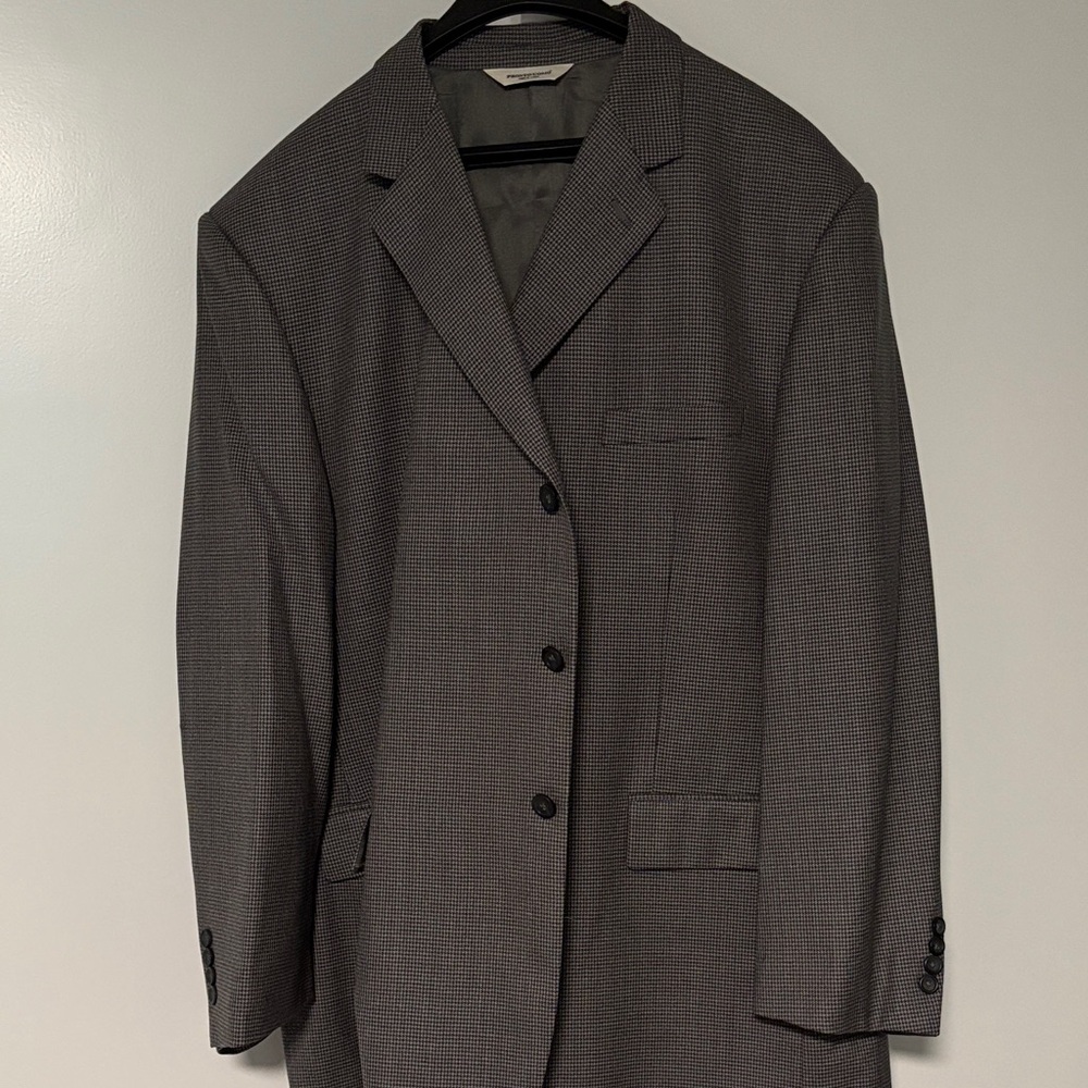 Sophisticated Wool Charcoal Herringbone Men's Blazer